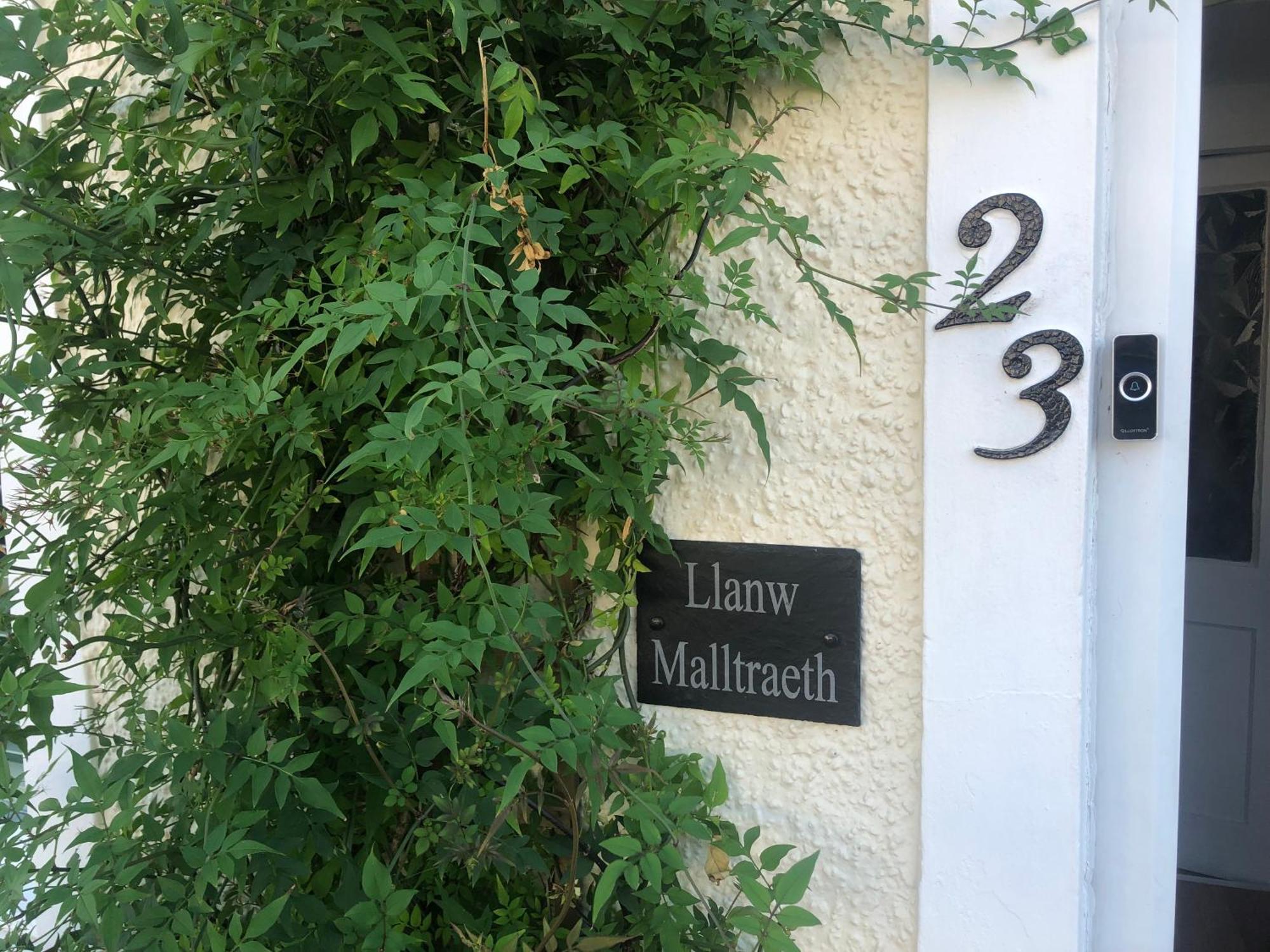 Llanw Malltraeth - Malltraeth Tides Llangadwaladr  Экстерьер фото